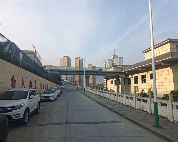 旬陽市職業(yè)技術(shù)教育中心圖書科技樓過街天橋項目